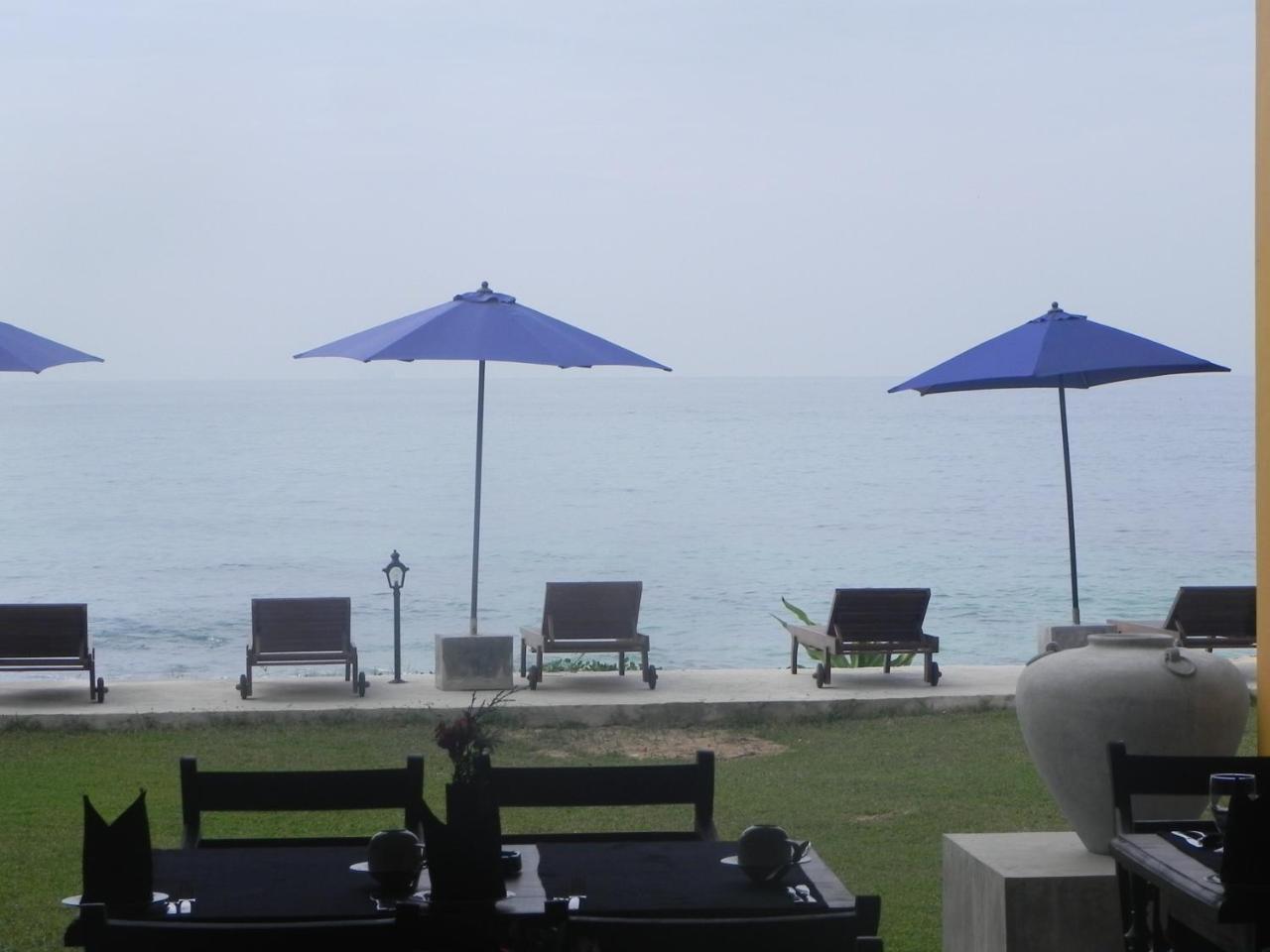 Amanda Beach Villas Unawatuna Oda fotoğraf