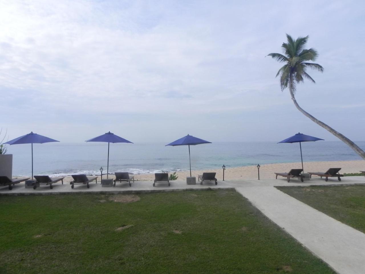 Amanda Beach Villas Unawatuna Oda fotoğraf
